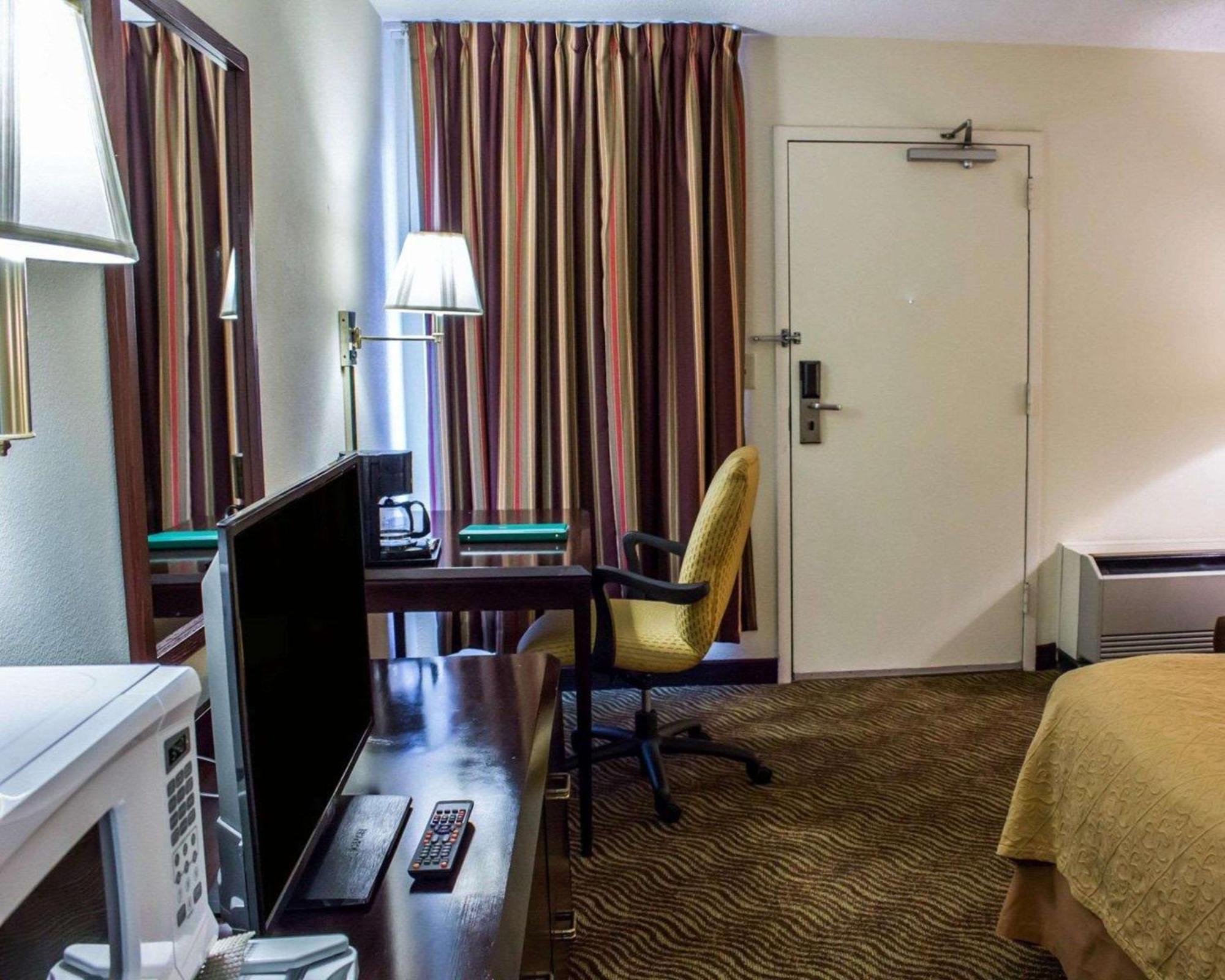 Quality Inn Rocky Mount Dış mekan fotoğraf